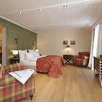Relais & Chateaux Hardenberg Burghotel מלון 4*