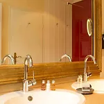 Relais & Chateaux Hardenberg Burghotel מלון 4*