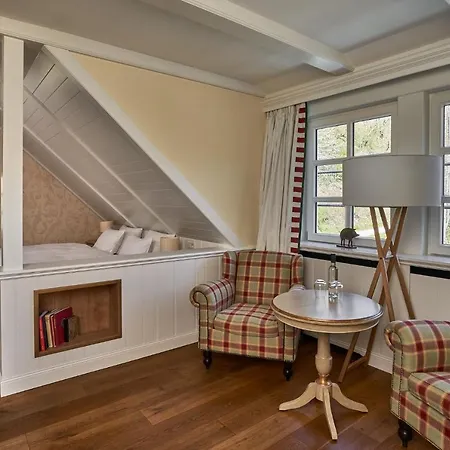 Relais & Chateaux Hardenberg Burghotel Отель
