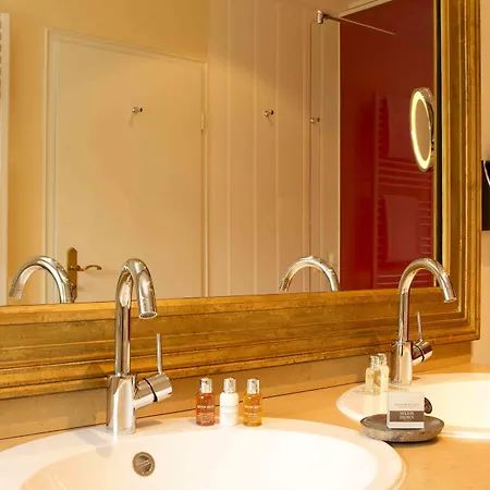 Relais & Chateaux Hardenberg Burghotel Отель 4*