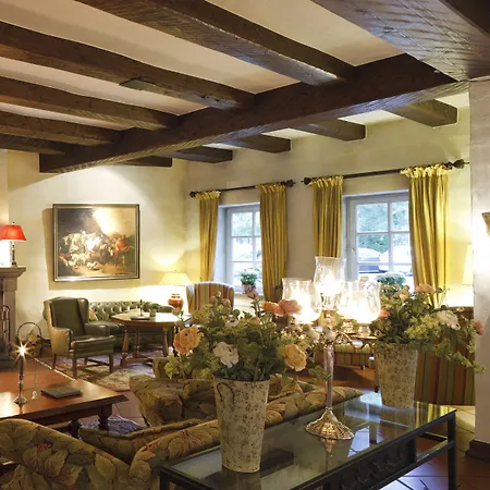 Relais & Chateaux Hardenberg Burghotel Отель 4*