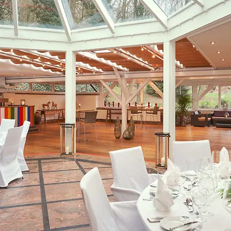 Relais & Chateaux Hardenberg Burghotel Нёртен-Харденберг