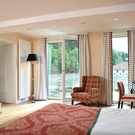 Relais & Chateaux Hardenberg Burghotel Отель