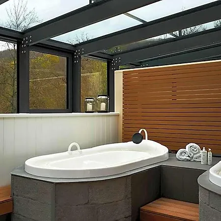 Relais & Chateaux Hardenberg Burghotel מלון 4*