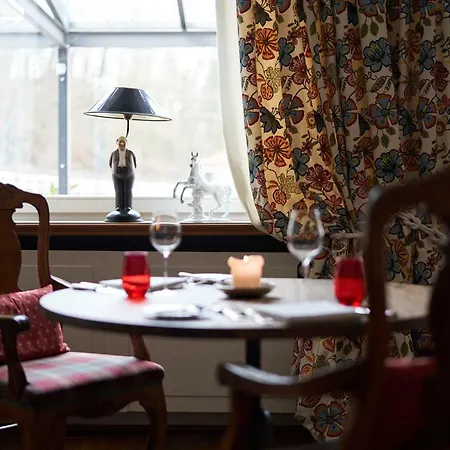 Relais & Chateaux Hardenberg Burghotel Отель 4*